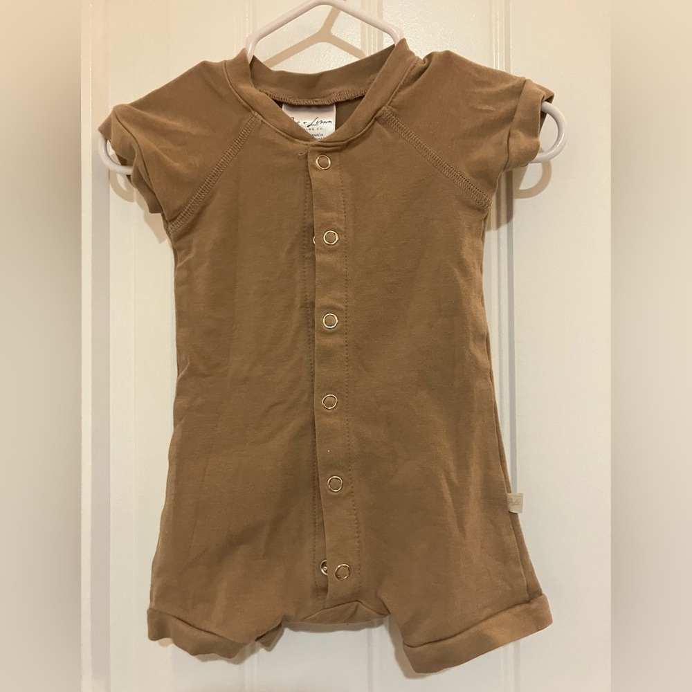 Small shop Jax & Lennon newborn shortie romper